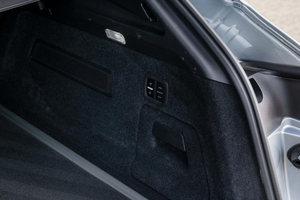Porsche Cayenne 3.0 E-Hybrid SportDesign 4-Wielsturing InnoDrive