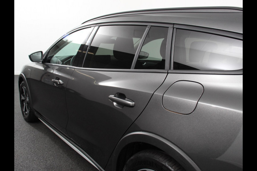 Ford FOCUS Wagon 1.0 EcoBoost 155pk Hybrid Active X Automaat Adaptive Cruise Control met Stuurhulp Camera B&O Navigatie Apple CarPlay Climate Control Park Assist DAB Parkeersensoren