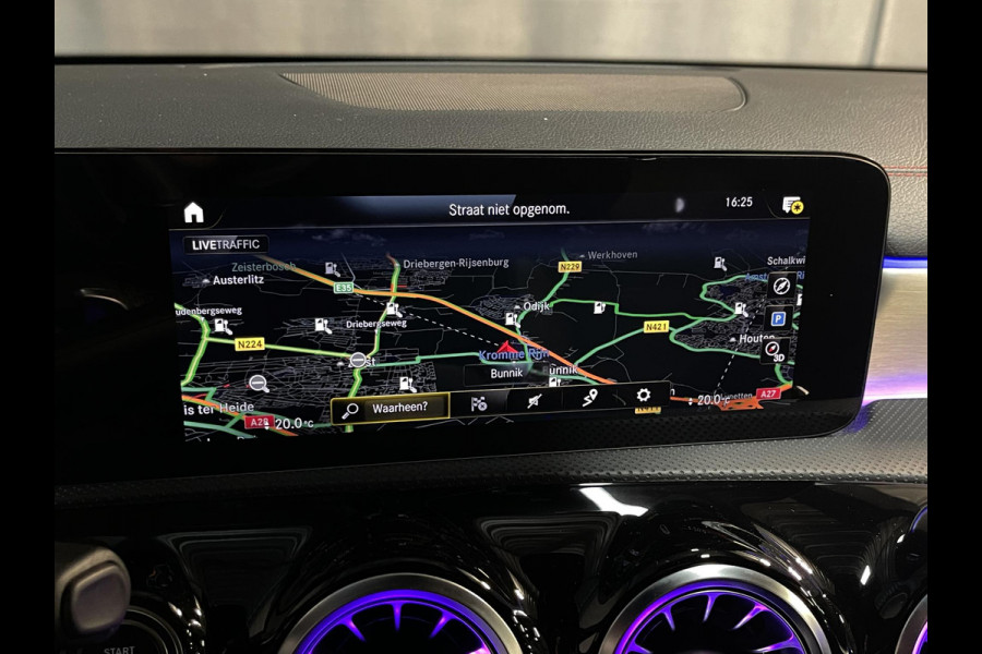 Mercedes-Benz CLA-Klasse 250 e AMG Line 19"/SOH 97%/Panoramadak/Sfeerverlichting/Keyless/Camera/Stoelverwarming
