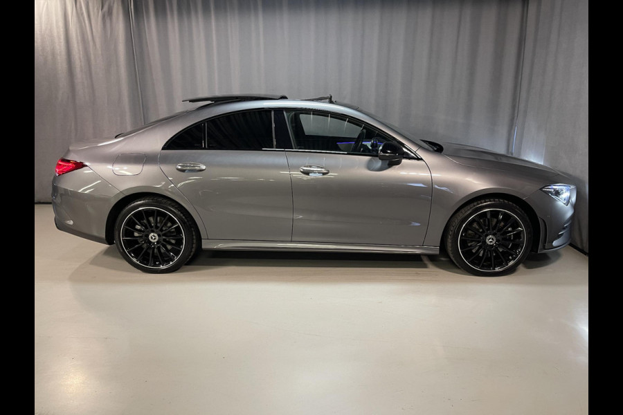 Mercedes-Benz CLA-Klasse 250 e AMG Line 19"/SOH 97%/Panoramadak/Sfeerverlichting/Keyless/Camera/Stoelverwarming