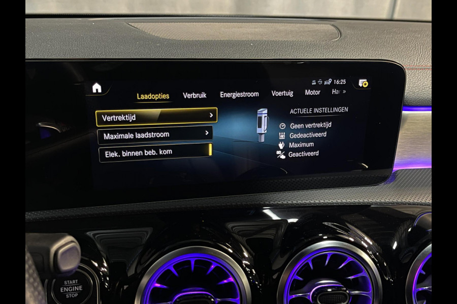 Mercedes-Benz CLA-Klasse 250 e AMG Line 19"/SOH 97%/Panoramadak/Sfeerverlichting/Keyless/Camera/Stoelverwarming