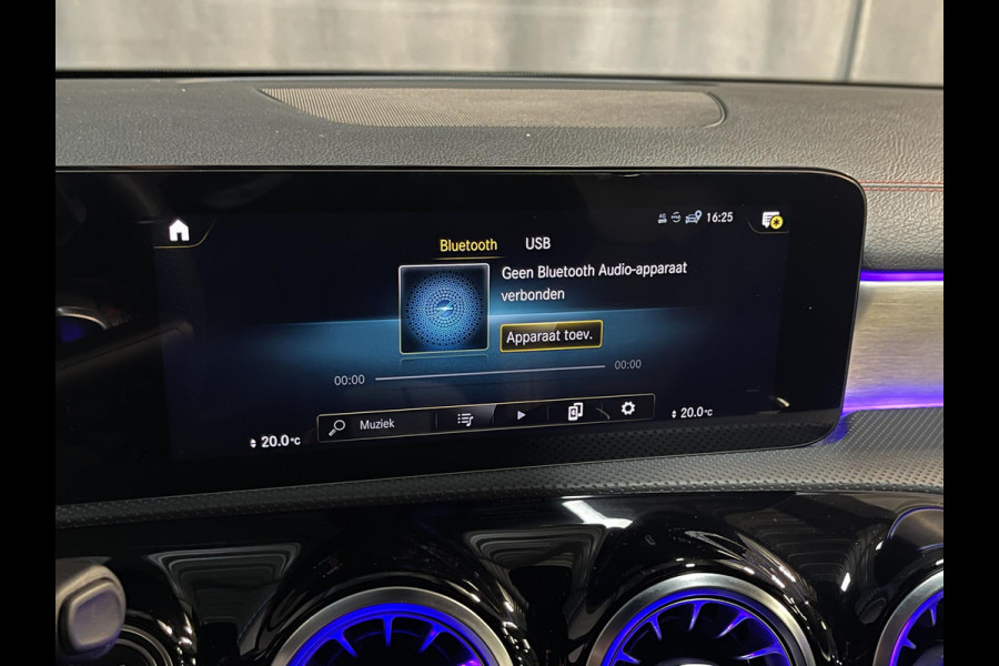 Mercedes-Benz CLA-Klasse 250 e AMG Line 19"/SOH 97%/Panoramadak/Sfeerverlichting/Keyless/Camera/Stoelverwarming