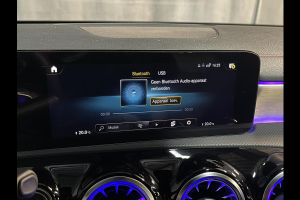 Mercedes-Benz CLA-Klasse 250 e AMG Line 19"/SOH 97%/Panoramadak/Sfeerverlichting/Keyless/Camera/Stoelverwarming