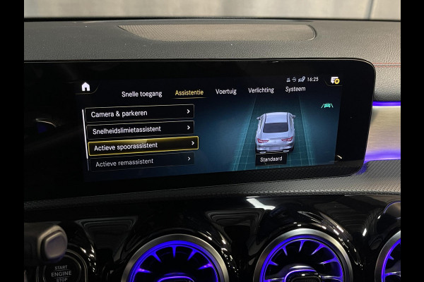Mercedes-Benz CLA-Klasse 250 e AMG Line 19"/SOH 97%/Panoramadak/Sfeerverlichting/Keyless/Camera/Stoelverwarming