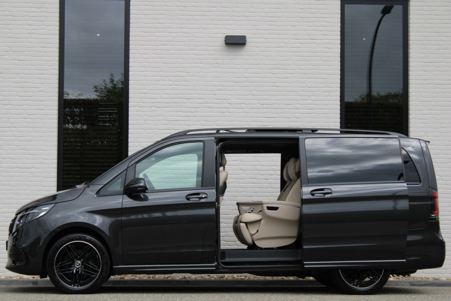 Mercedes-Benz V-Klasse 300d / AMG / Exclusive / 4-Matic / 7-Pers / Pano / Luchtv / Elec Stoel voor+achter / Burmester / Vol Opties / NIEUWSTAAT