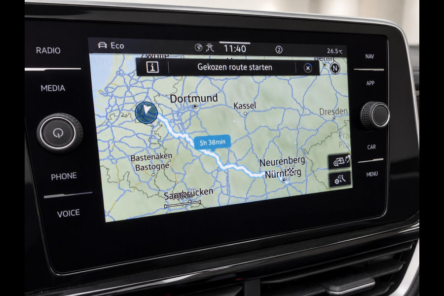 Volkswagen T-Roc Cabrio 1.5 TSI 150pk DSG R-Line Navigatie Apple Carplay / Android Auto Parkeersensoren Camera Adaptive Cruise Control Stoelverwarming Climate Control