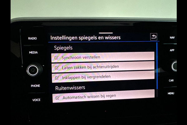 Volkswagen T-Roc 1.5 TSI R-Line Edition Pano|ACC|Lane Assist|Keyless