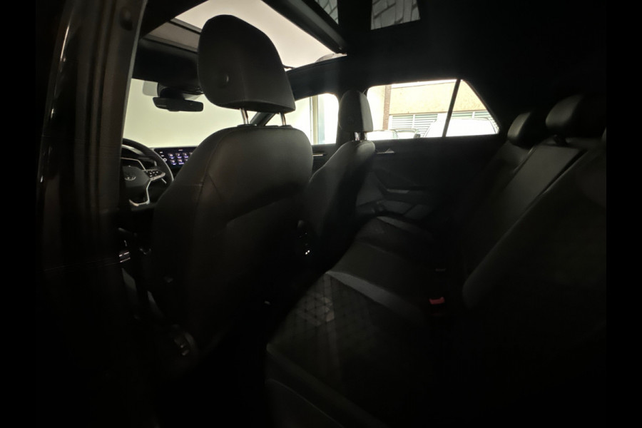 Volkswagen T-Roc 1.5 TSI R-Line Edition Pano|ACC|Lane Assist|Keyless