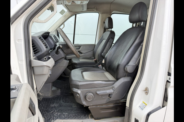 Volkswagen Crafter 3.140 2.0 TDI Automaat Open Laadbak Kist Dubbele cabine 6-persoons Airco Trekhaak Navigatie Carplay Pritische Pickup Open Box