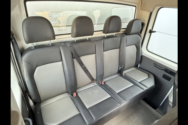 Volkswagen Crafter 3.140 2.0 TDI Automaat Open Laadbak Kist Dubbele cabine 6-persoons Airco Trekhaak Navigatie Carplay Pritische Pickup Open Box