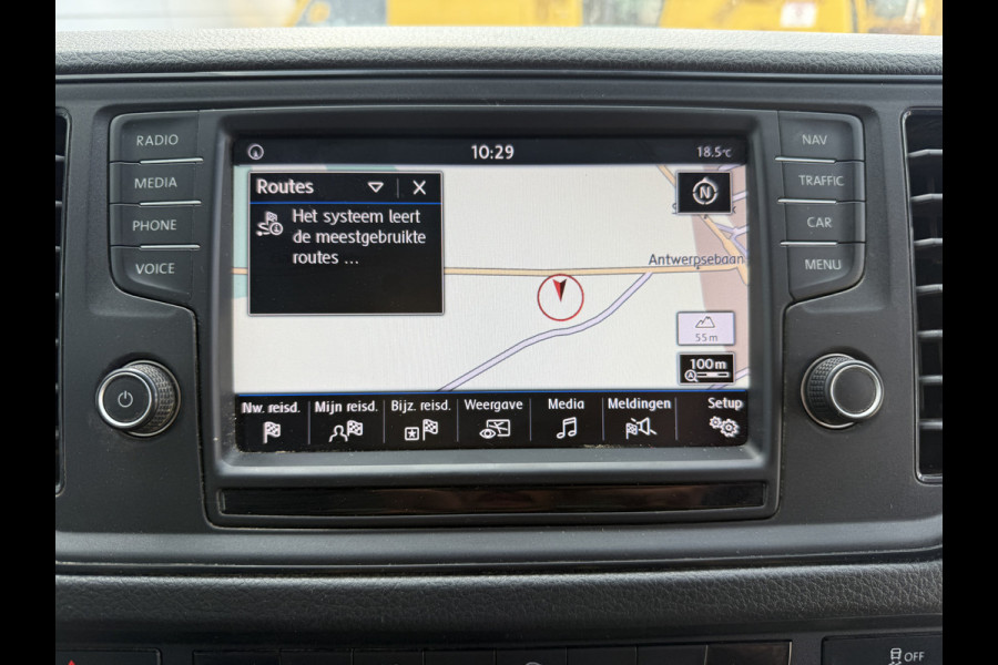 Volkswagen Crafter 3.140 2.0 TDI Automaat Open Laadbak Kist Dubbele cabine 6-persoons Airco Trekhaak Navigatie Carplay Pritische Pickup Open Box