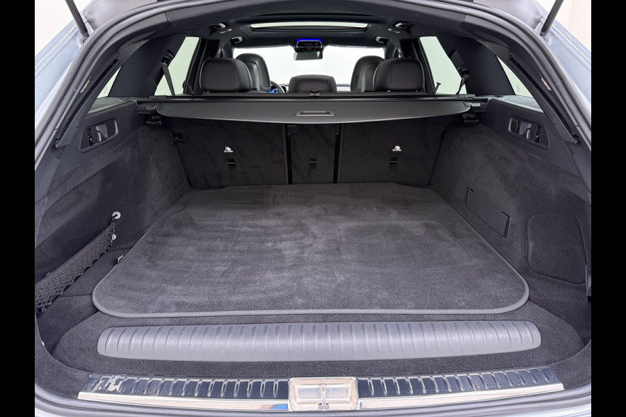 Mercedes-Benz E-Klasse Estate 300 e AMG Line | Pano Burmester Trekhaak Memory