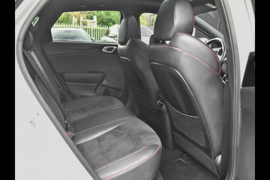 Kia ProCeed 1.6 T-GDI GT Line Panoramadak Alcantara Camera Navi