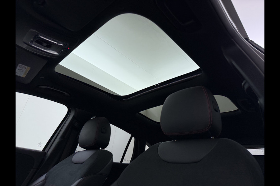 Mercedes-Benz GLA 180 AMG line | Pano Memory Multibeam Keyless