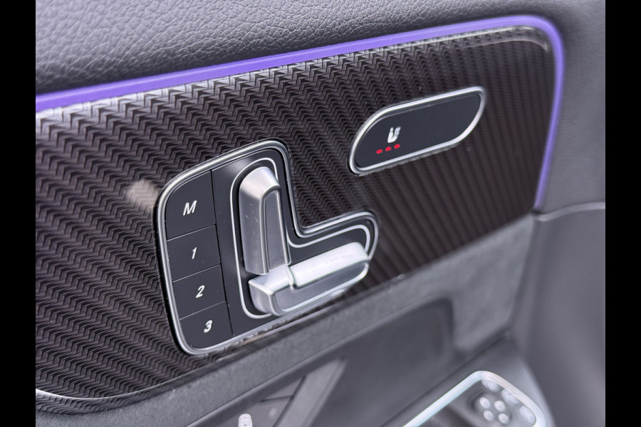Mercedes-Benz GLA 180 AMG line | Pano Memory Multibeam Keyless