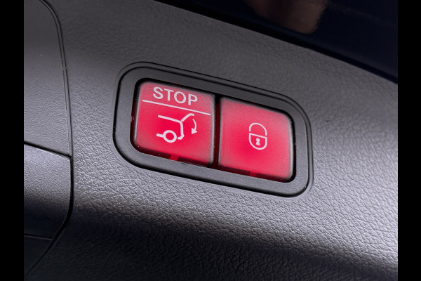Mercedes-Benz GLA 180 AMG line | Pano Memory Multibeam Keyless