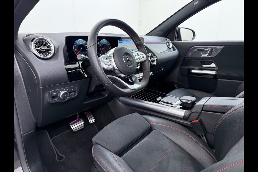 Mercedes-Benz GLA 180 AMG line | Pano Memory Multibeam Keyless
