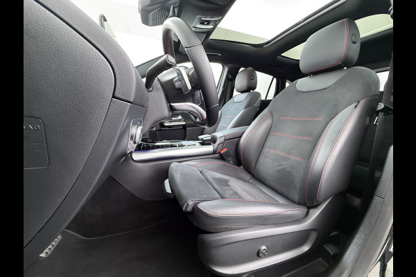 Mercedes-Benz GLA 180 AMG line | Pano Memory Multibeam Keyless