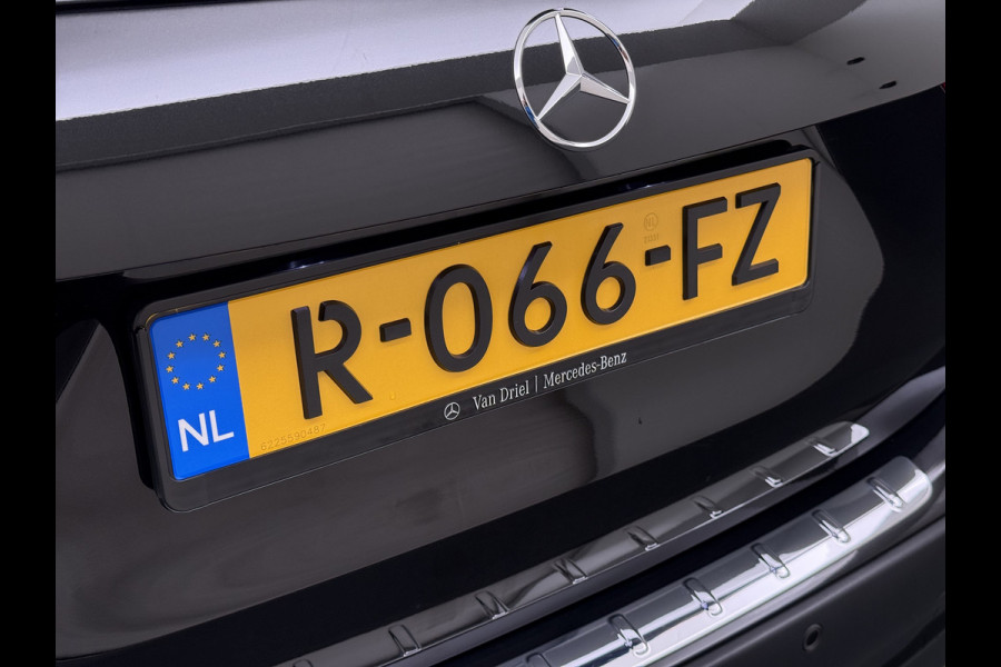 Mercedes-Benz GLA 180 AMG line | Pano Memory Multibeam Keyless