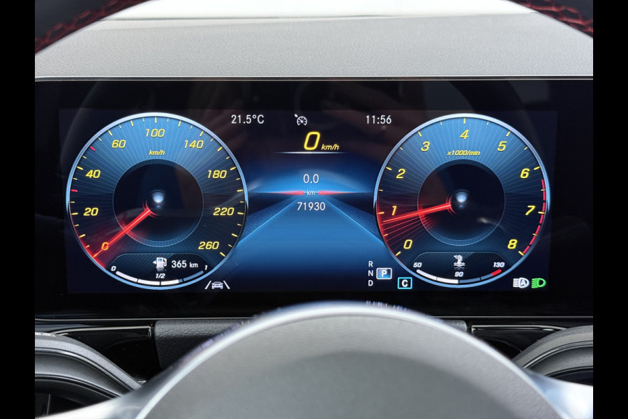 Mercedes-Benz GLA 180 AMG line | Pano Memory Multibeam Keyless
