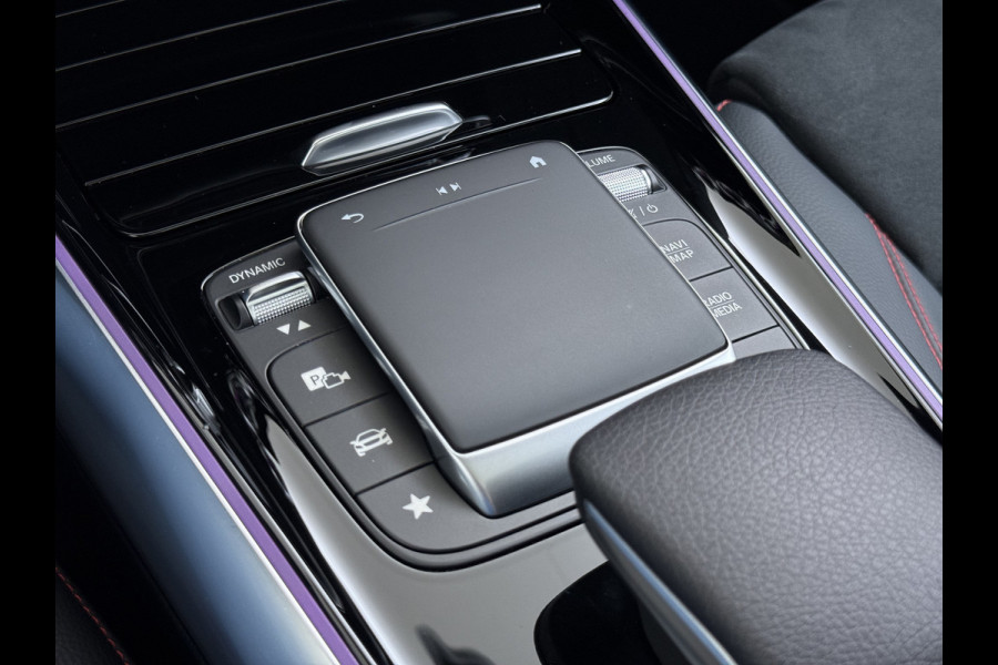 Mercedes-Benz GLA 180 AMG line | Pano Memory Multibeam Keyless