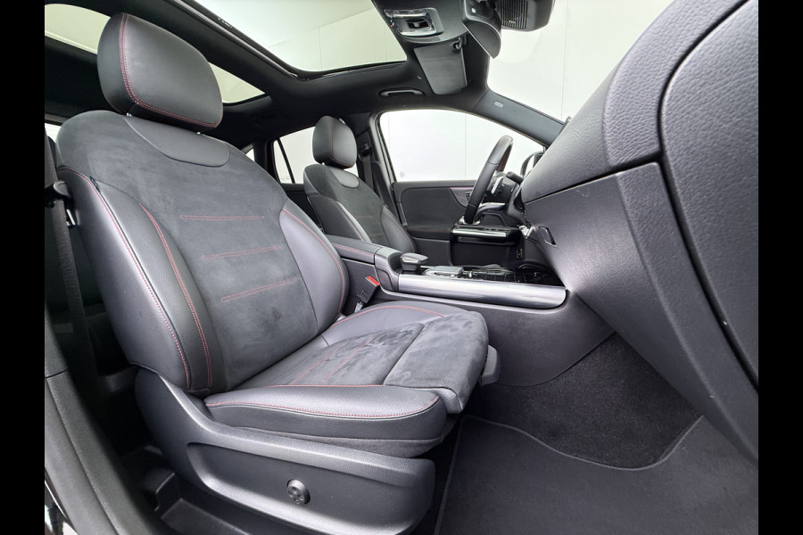 Mercedes-Benz GLA 180 AMG line | Pano Memory Multibeam Keyless