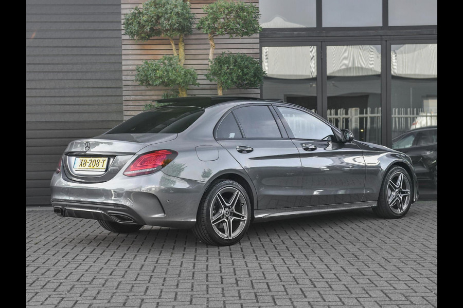 Mercedes-Benz C-Klasse 160 Business Solution AMG Panoramadak Digitaal display Alcantara Navi Carma