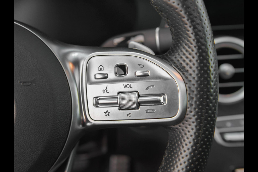 Mercedes-Benz C-Klasse 160 Business Solution AMG Panoramadak Digitaal display Alcantara Navi Carma