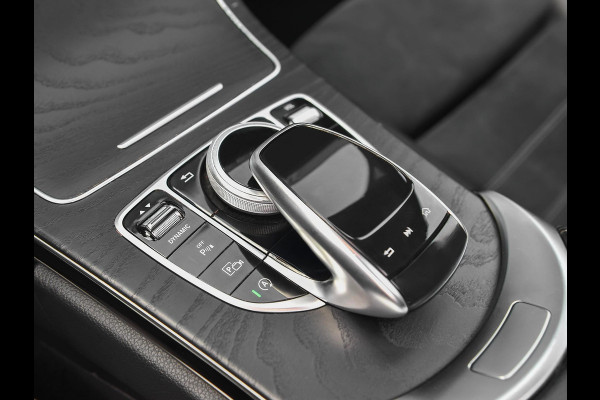 Mercedes-Benz C-Klasse 160 Business Solution AMG Panoramadak Digitaal display Alcantara Navi Carma