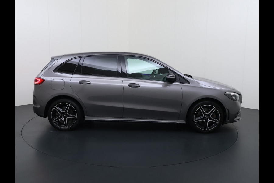 Mercedes-Benz B-Klasse 250 e AMG Line | Night LED Camera