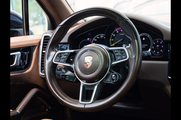 Porsche Cayenne 3.0 E-Hybrid |Chrono|Pano|Bose|Club Leder|Trekhaak