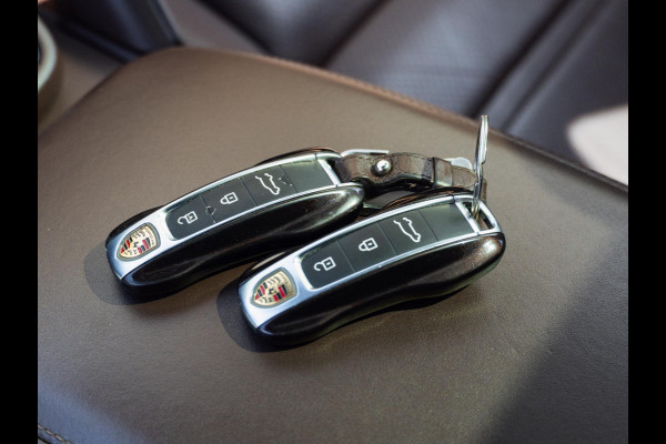 Porsche Cayenne 3.0 E-Hybrid |Chrono|Pano|Bose|Club Leder|Trekhaak