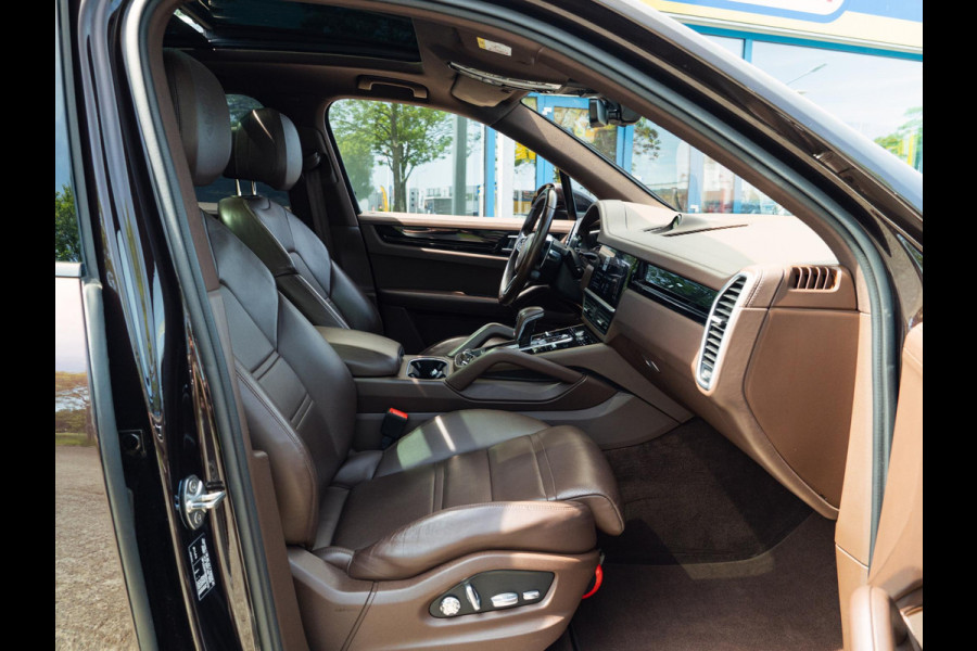 Porsche Cayenne 3.0 E-Hybrid |Chrono|Pano|Bose|Club Leder|Trekhaak