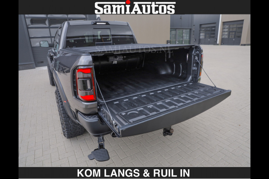 Dodge Ram TRX HELLCAT 712 PK 6.2 V8 SUPERCHARGER | BLACK EDITION | BOM VOL | GRANITE MET ZWART LEDER RODE STIKSELS | CREW CAB DUBBELE CABINE DC | 5 PERSOONS GRIJS KENTEKEN |