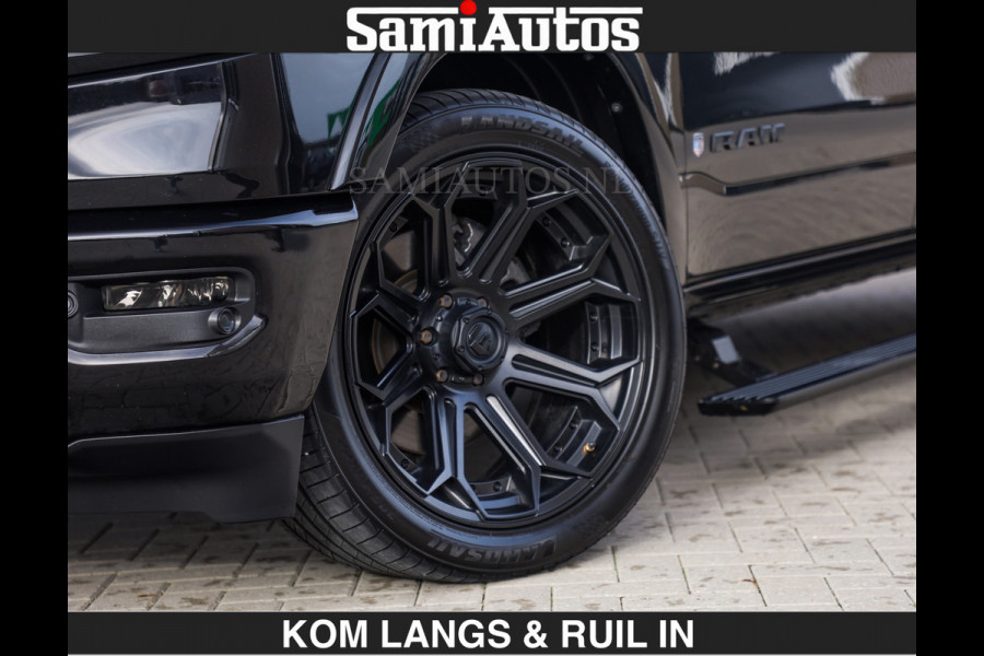 Dodge Ram BEAST | LIMITED 5.7 V8 HEMI | €69950,- excl | HUD | STRIPING | BREDE WIELEN | BLACK ON BLACK | LUCHTVERING | BOM VOL | DC | CREW CAB DUBBELE CABINE | 5 PERSOONS | GRIJSKENTEKEN |