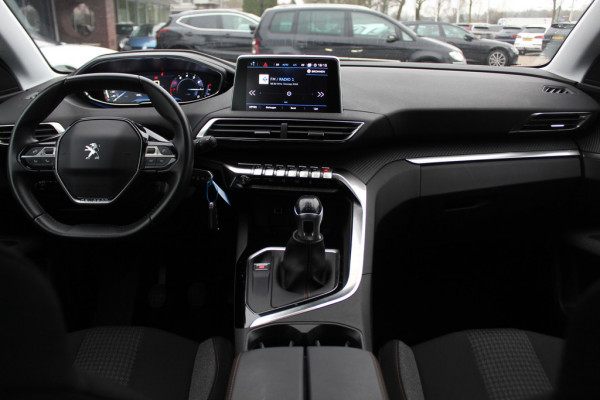 Peugeot 3008 1.2 PureTech Allure / Trekhaak / CarPlay / Parkeerhulp V+A / 17'' / Cruise Control