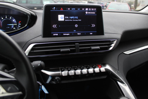 Peugeot 3008 1.2 PureTech Allure / Trekhaak / CarPlay / Parkeerhulp V+A / 17'' / Cruise Control