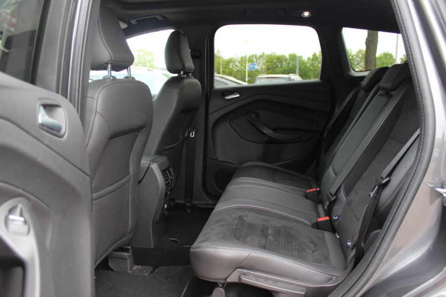 Ford Kuga 1.5 EcoBoost ST Line 182pk / Camera / CarPlay / Keyless / 18'' / Stoel+Stuurverwarming / DAB / Cruise Control