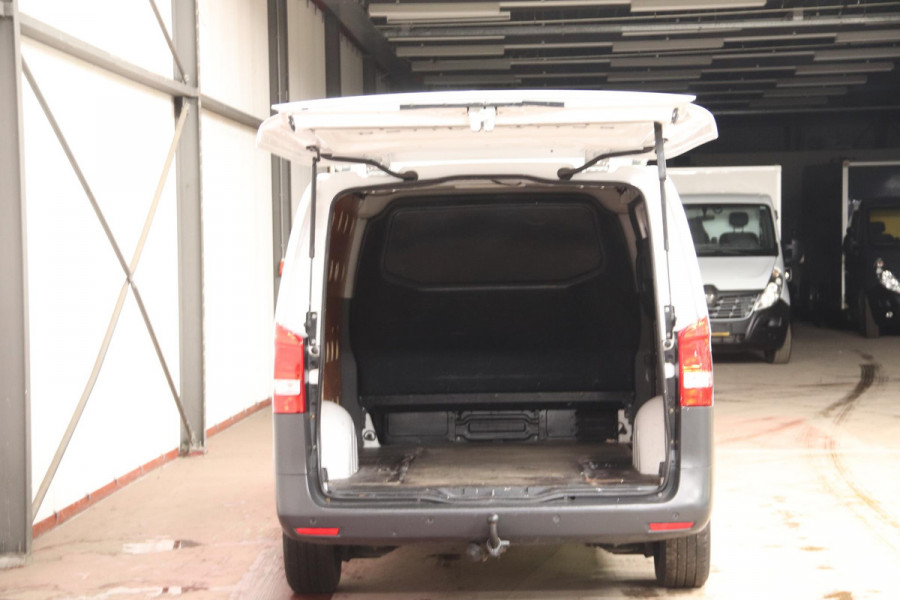 Mercedes-Benz Vito 114 CDI AUTOMAAT IMPERIAAL TREKHAAK Mercedes-Benz Vito 114 CDI 114 CDI AUTOMAAT IMPERIAAL TREKHAAK