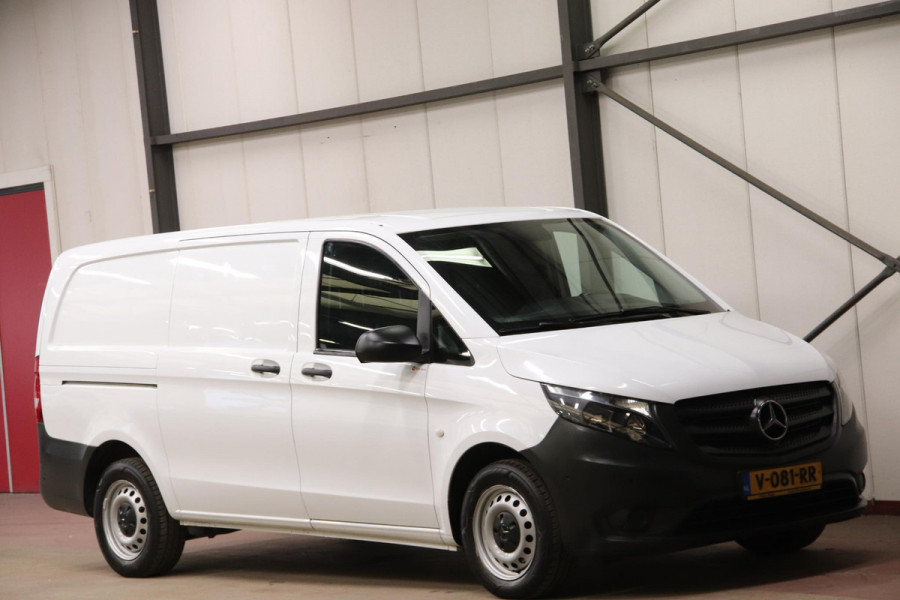 Mercedes-Benz Vito CDI LANG NAVI TREKHAAK Mercedes-Benz Vito CDI Lang NAVIGATIE TREKHAAK