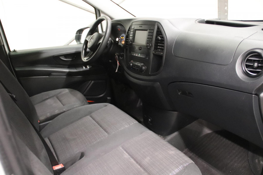Mercedes-Benz Vito CDI LANG NAVI TREKHAAK Mercedes-Benz Vito CDI Lang NAVIGATIE TREKHAAK