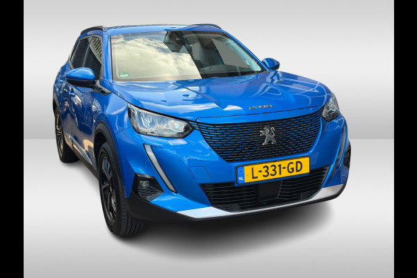 Peugeot e-2008 EV Allure Pack 50 kWh / SoH 91 % / Camera / Keyless / CarPlay / Half Leder / 17'' / Stoelverwarming / DAB / Cruise Control
