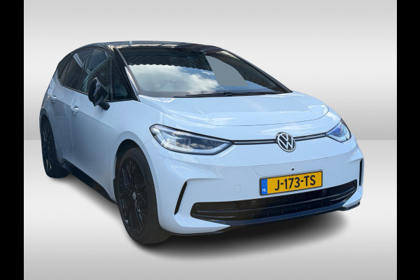 Volkswagen ID.3 First Max 58 kWh / SOH 92,3% / Full option! / Panoramadak / Camera / Head-up / Keyless / 20'' / ACC / Dodehoek / Elektr. stoelen / Massage / Navigatie / Stuurverwarming