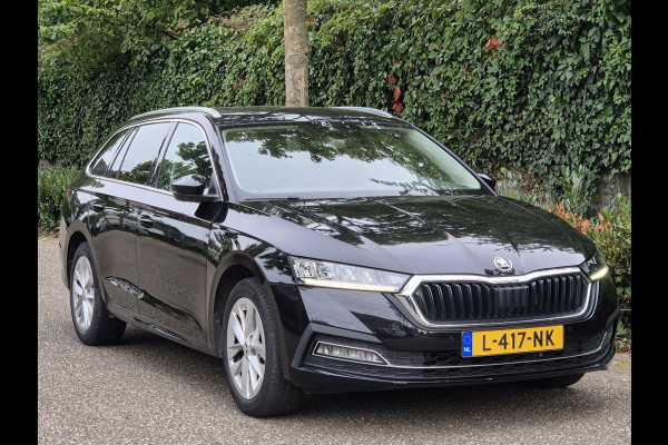Škoda Octavia Combi e-TSI Business Edition Automaat CarPlay ACC Adaptieve Cruise LED LM Velgen NAP 1.0 e-TSI Business Edition