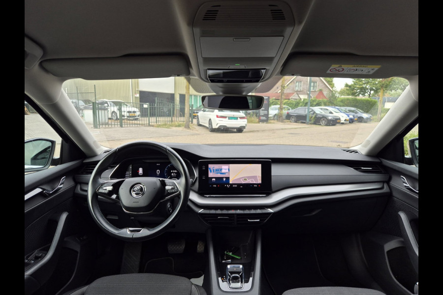 Škoda Octavia Combi e-TSI Business Edition Automaat CarPlay ACC Adaptieve Cruise LED LM Velgen NAP 1.0 e-TSI Business Edition