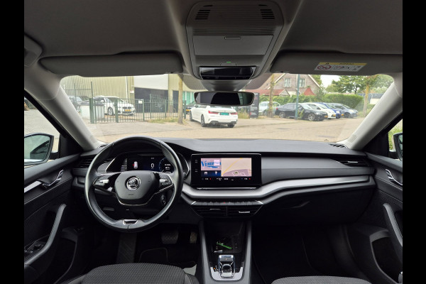Škoda Octavia Combi e-TSI Business Edition Automaat CarPlay ACC Adaptieve Cruise LED LM Velgen NAP 1.0 e-TSI Business Edition