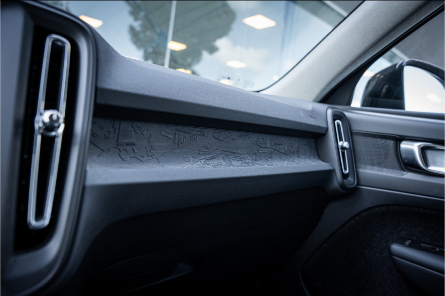 Volvo XC40 1.5 T3 ** Navigatie ** Carplay ** Camera ** Dealeronderhouden!! NAP!!