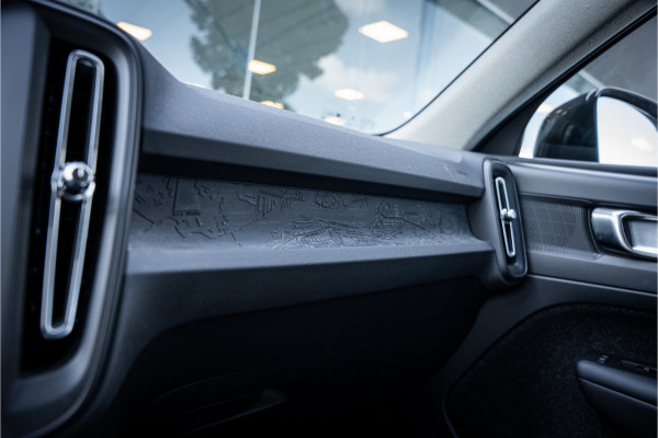Volvo XC40 1.5 T3 ** Navigatie ** Carplay ** Camera ** Dealeronderhouden!! NAP!!