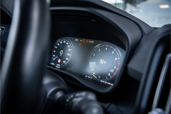 Volvo XC40 1.5 T3 ** Navigatie ** Carplay ** Camera ** Dealeronderhouden!! NAP!!