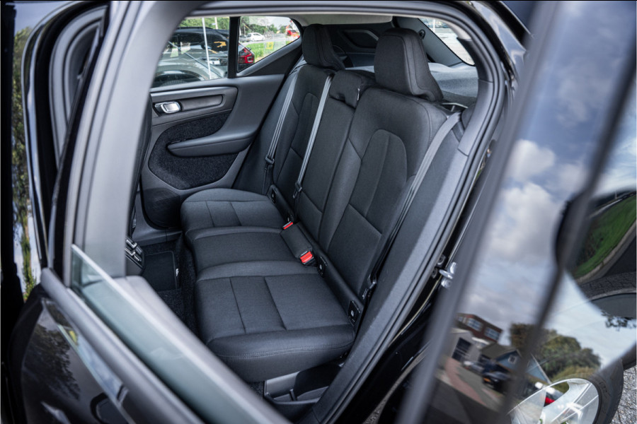 Volvo XC40 1.5 T3 ** Navigatie ** Carplay ** Camera ** Dealeronderhouden!! NAP!!